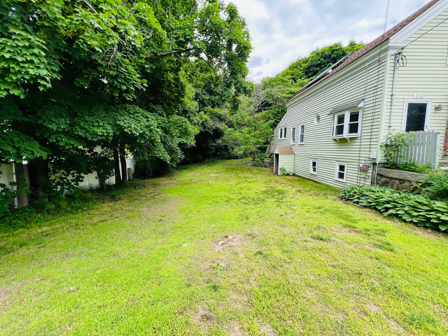 Large newly renovated single family home offering 4 bedrooms + a study and 3 full baths – photo 3