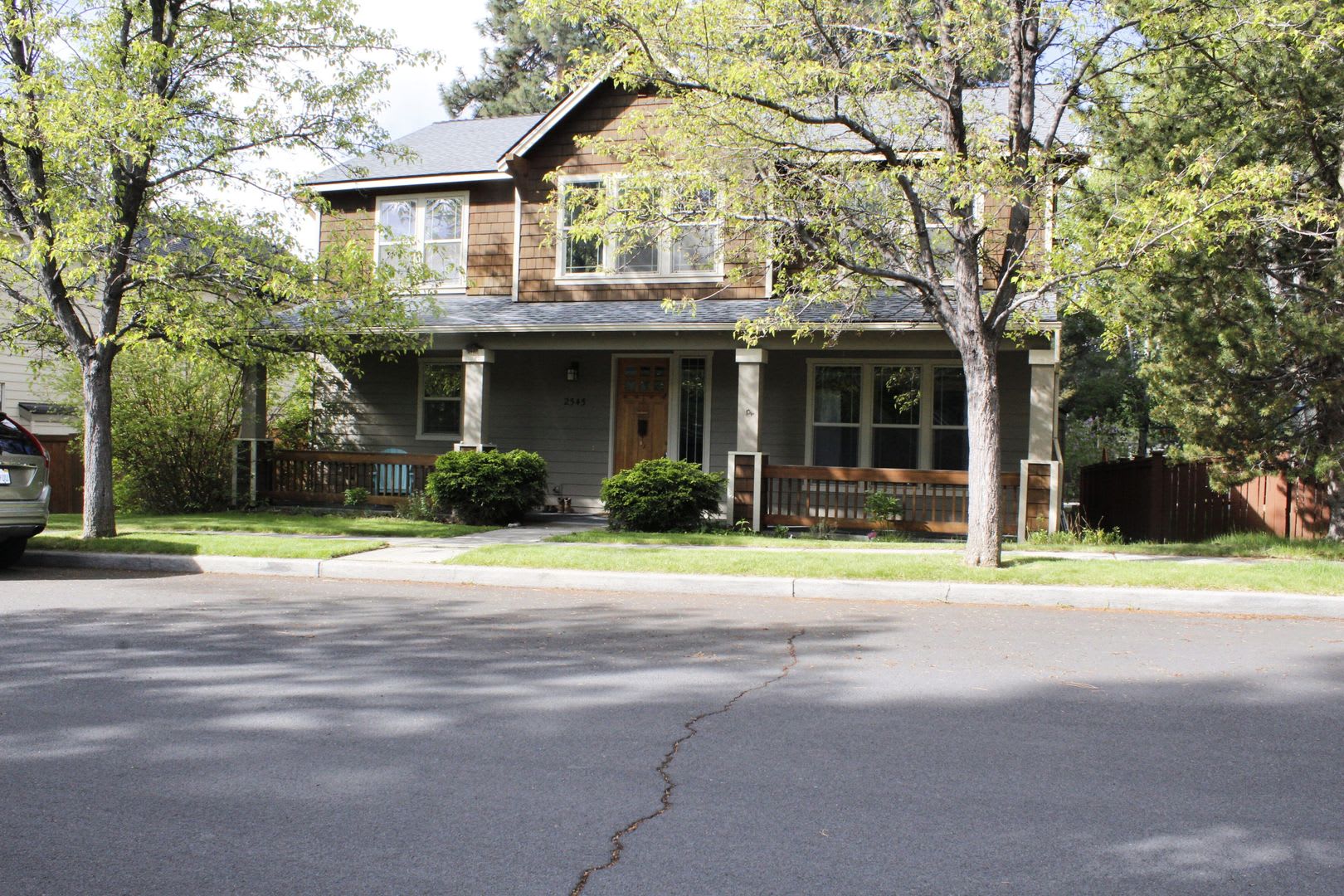 Gorgeous NW home with 3 primary suites 3.5 bathrooms and a fully fenced backyard! – photo 1