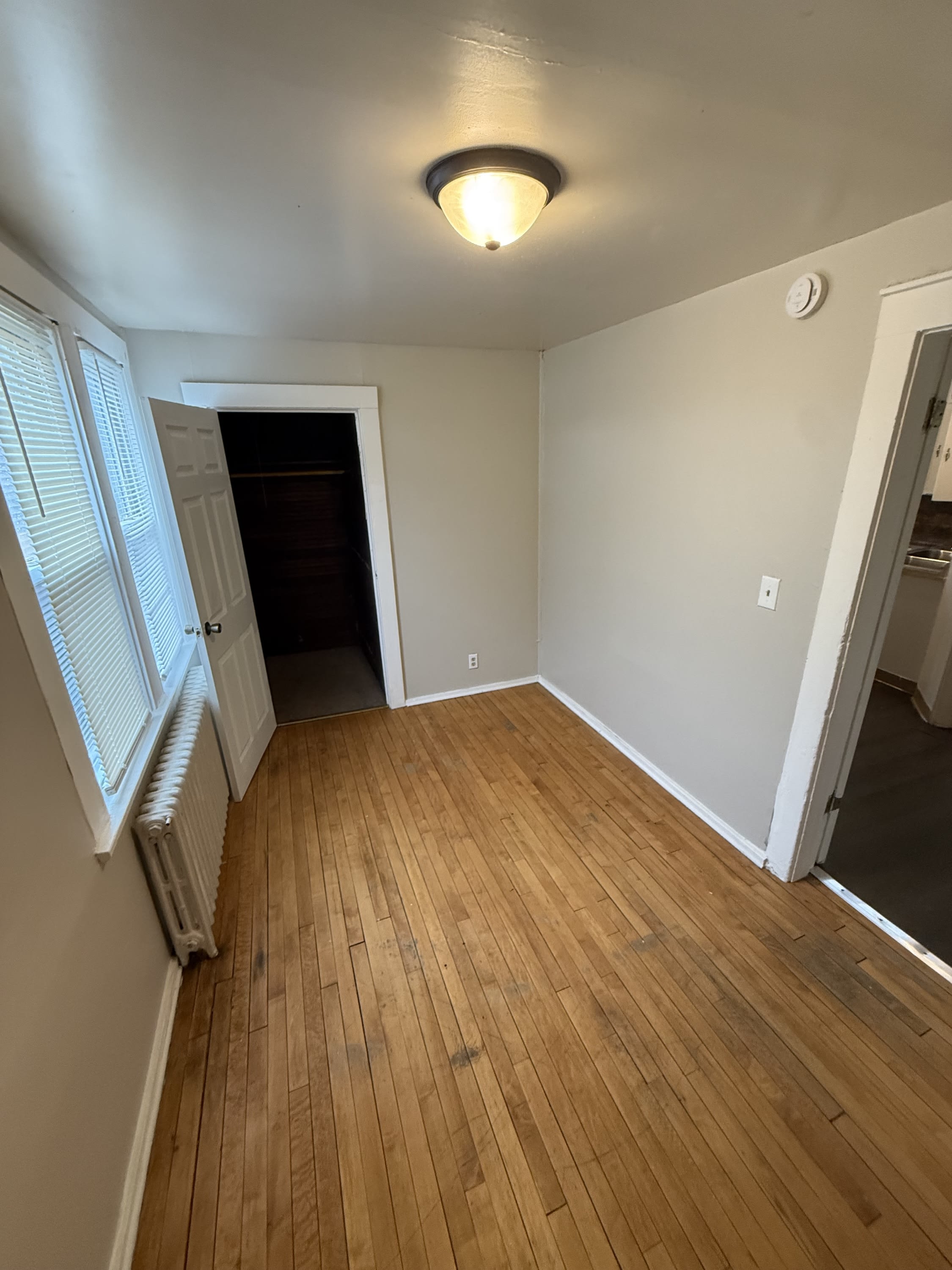 546 Edmund Ave. W, 2 – photo 2
