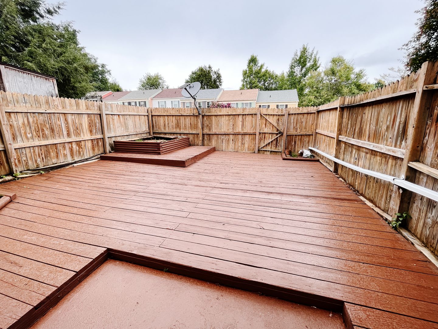 Charming 3 Bed 2 5 Bath Townhome In Haymarket Pool Access Newly Renovated – photo 2