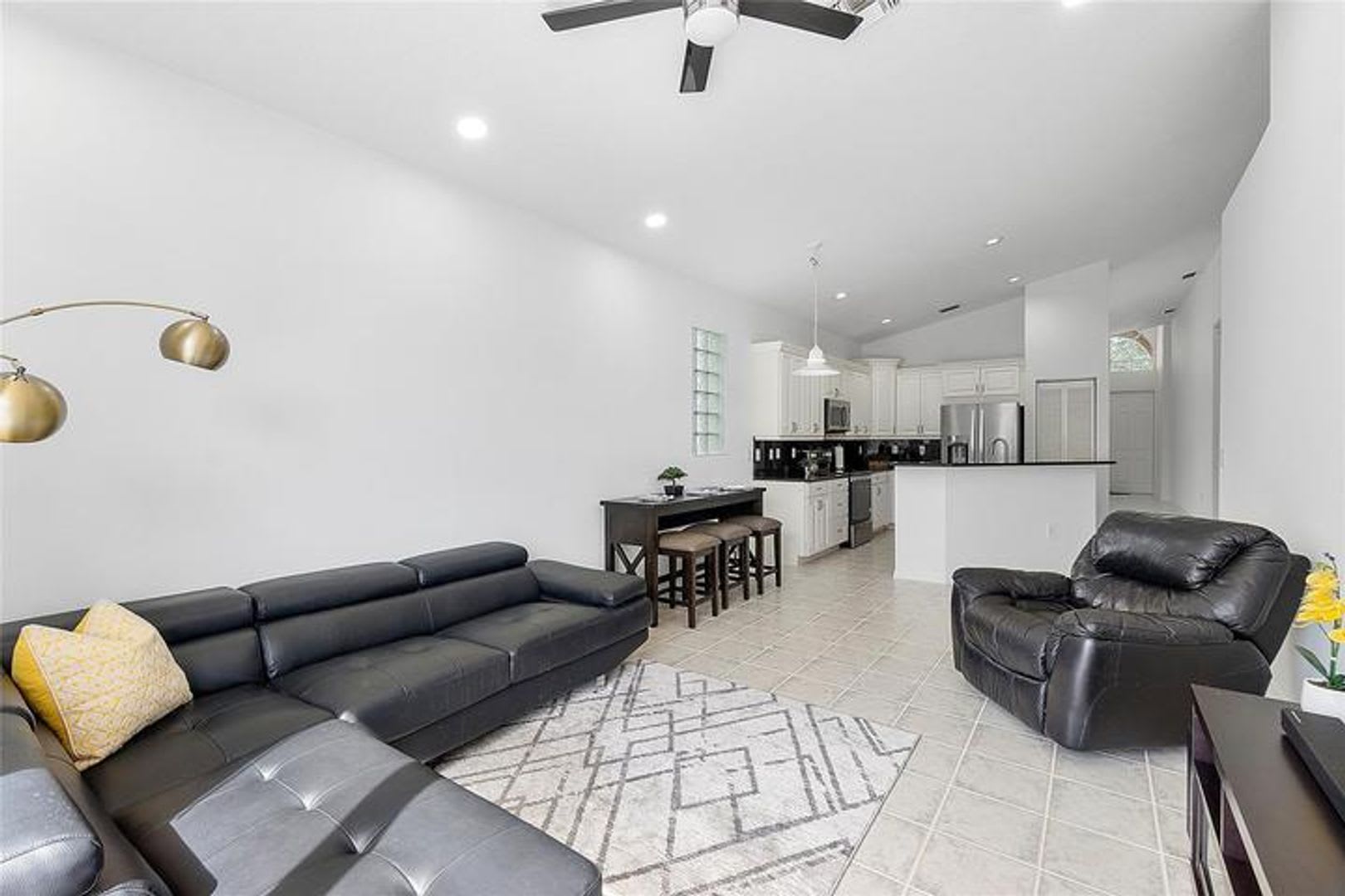 5385 NW 124th Way, Coral Springs, FL 33076 – photo 2