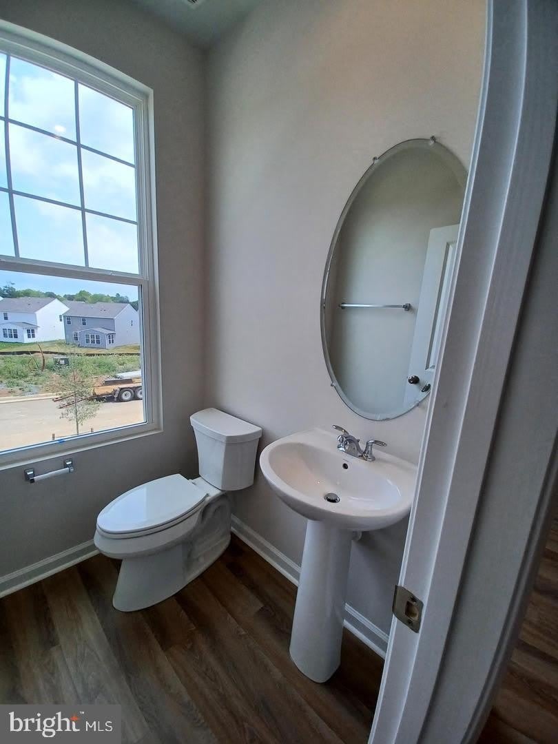 182 COOLIDGE AVE – photo 4