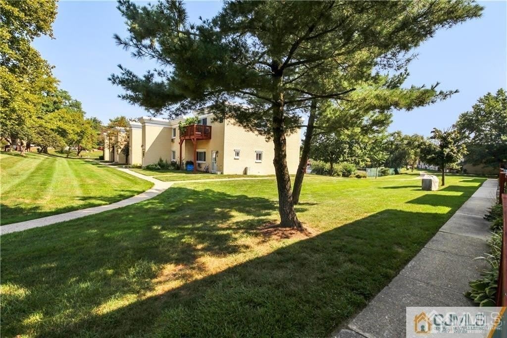 13 Lake Avenue – photo 1