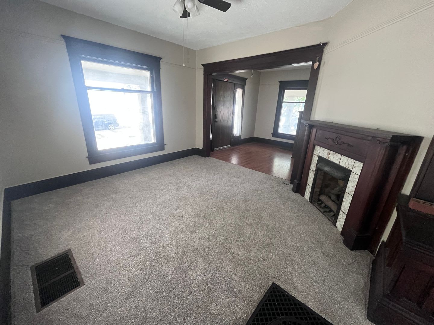 5 Bedroom / 2 Bath Large Home – photo 4