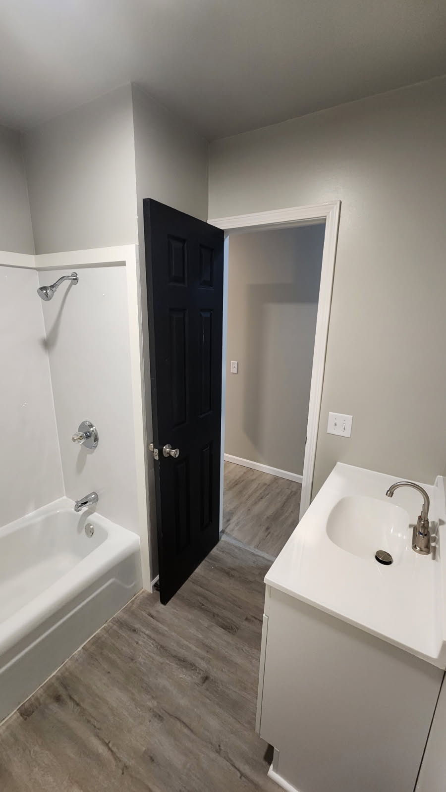 317 Washington St – photo 2