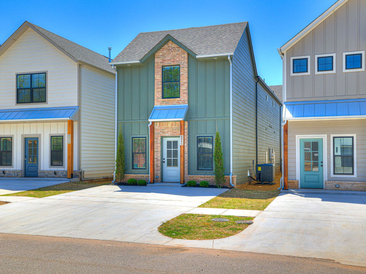 Brand New Duplexes Downtown Edmond – photo 5