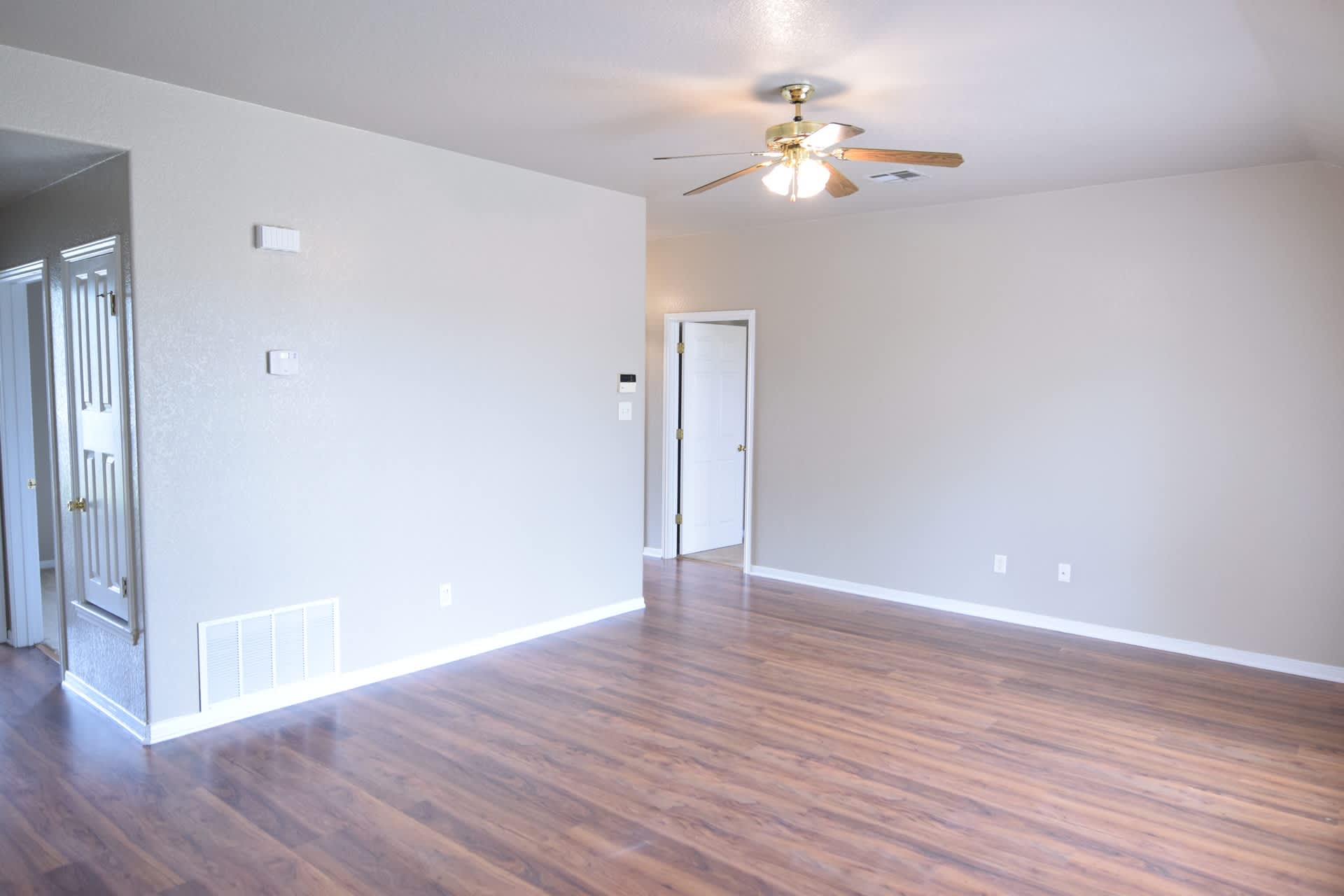 2504 Edgefield St – photo 5