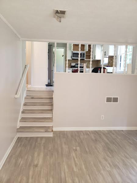 5649 Roberts Dr – photo 2