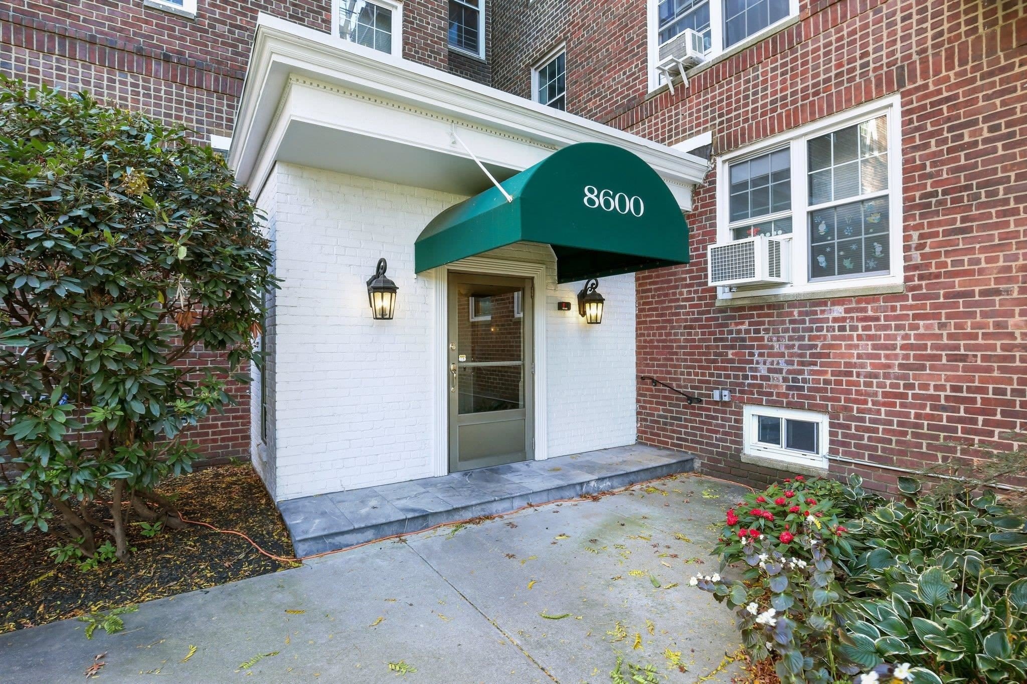 8600 BLVD E – photo 1