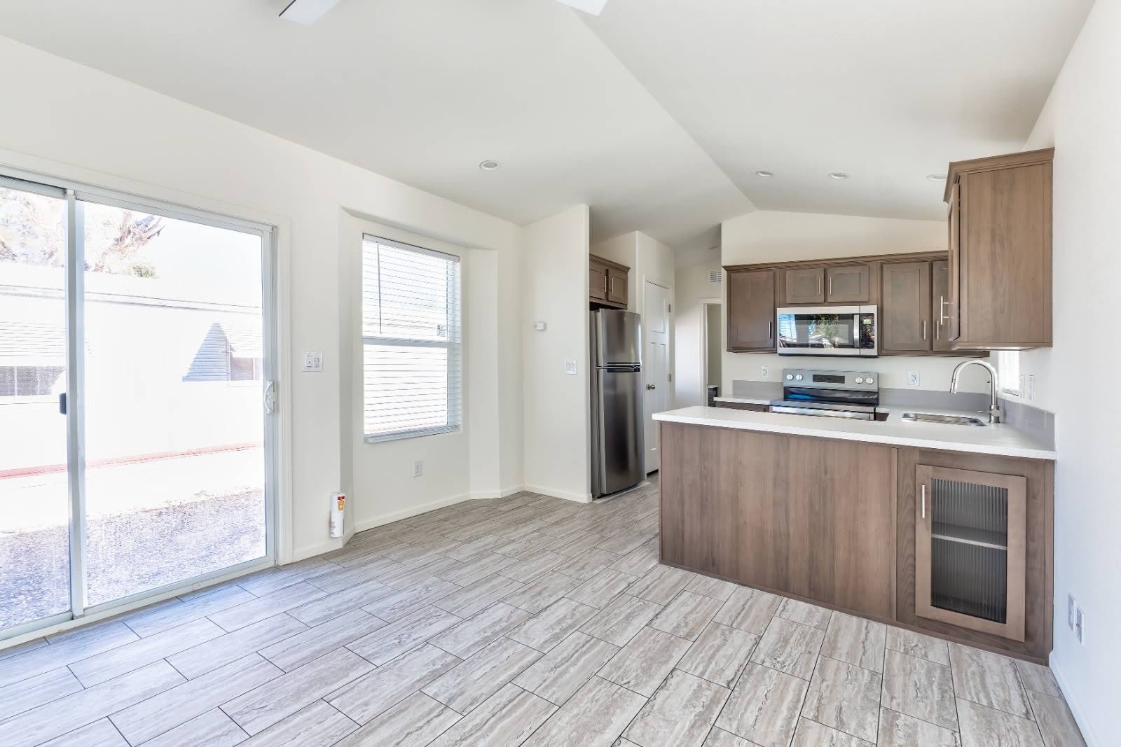9985 N Pinal Ave – photo 2
