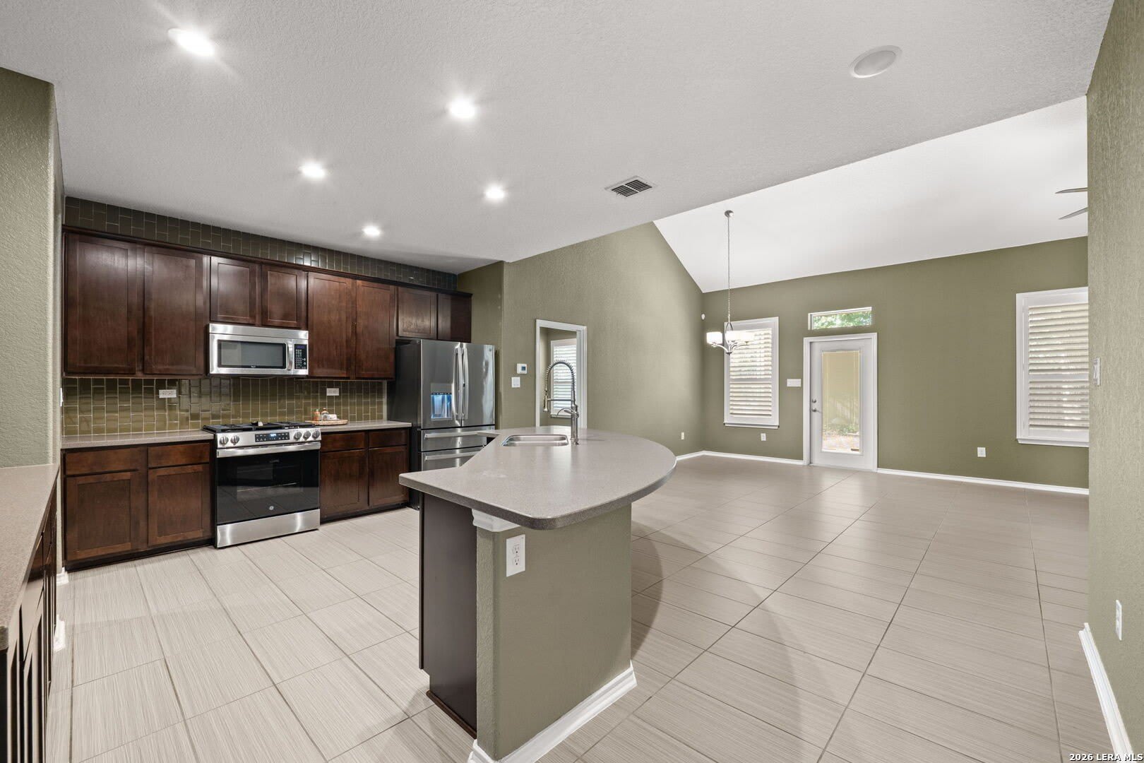 1413 Tanager Ct – photo 4