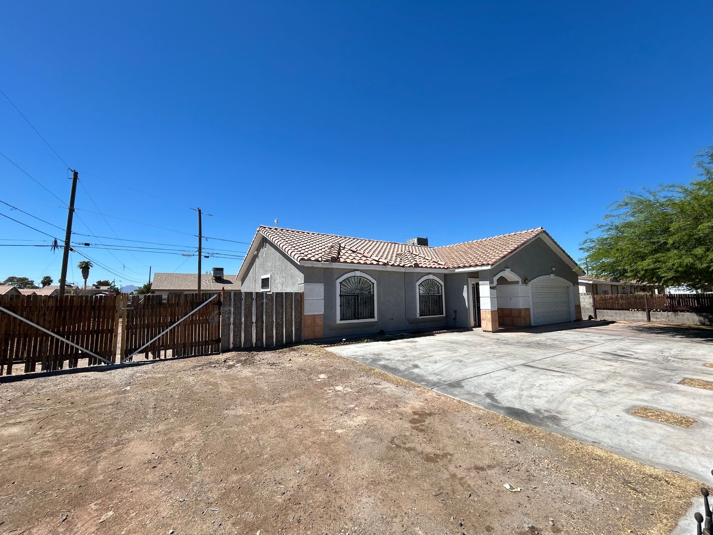 Single Story Home with No HOA – photo 2