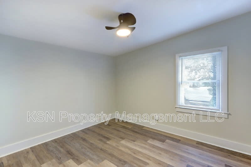 543 East Harris Street – photo 5