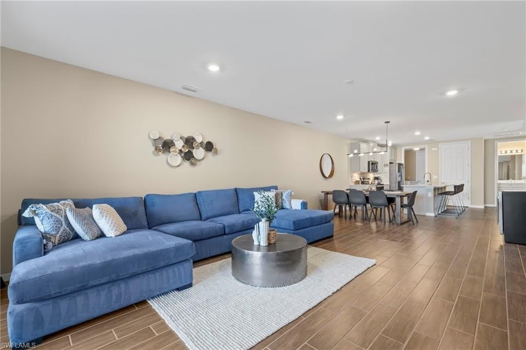 14644 Edgewater Cir – photo 4