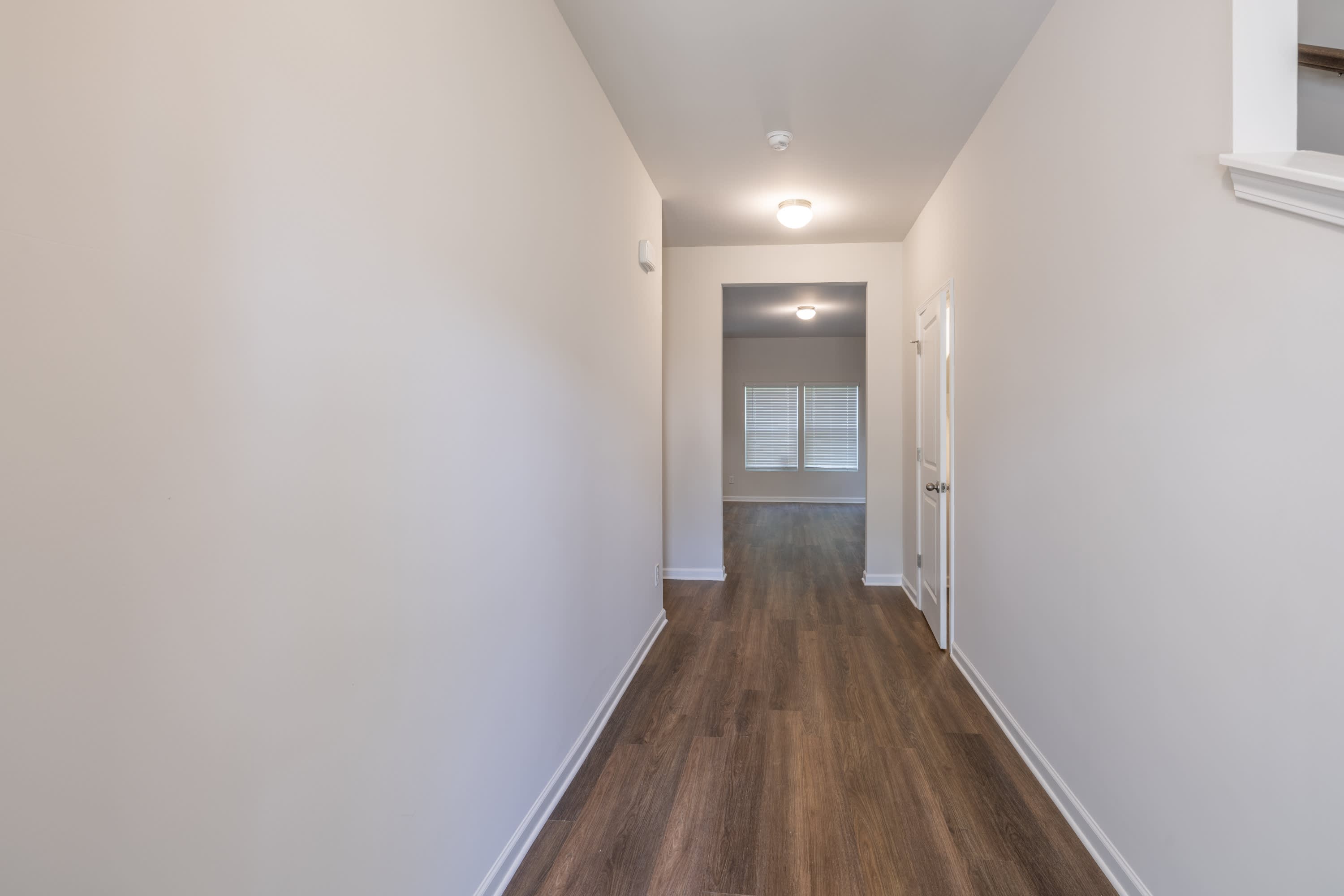 142 South Bell Avenue – photo 3