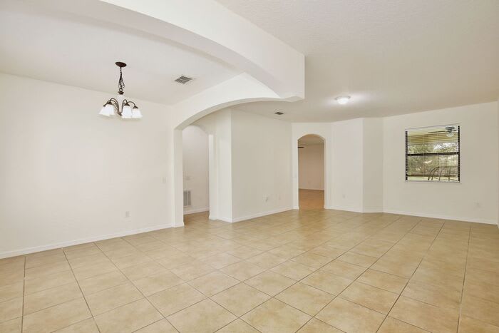 3908 Coastal Breeze Drive – photo 2