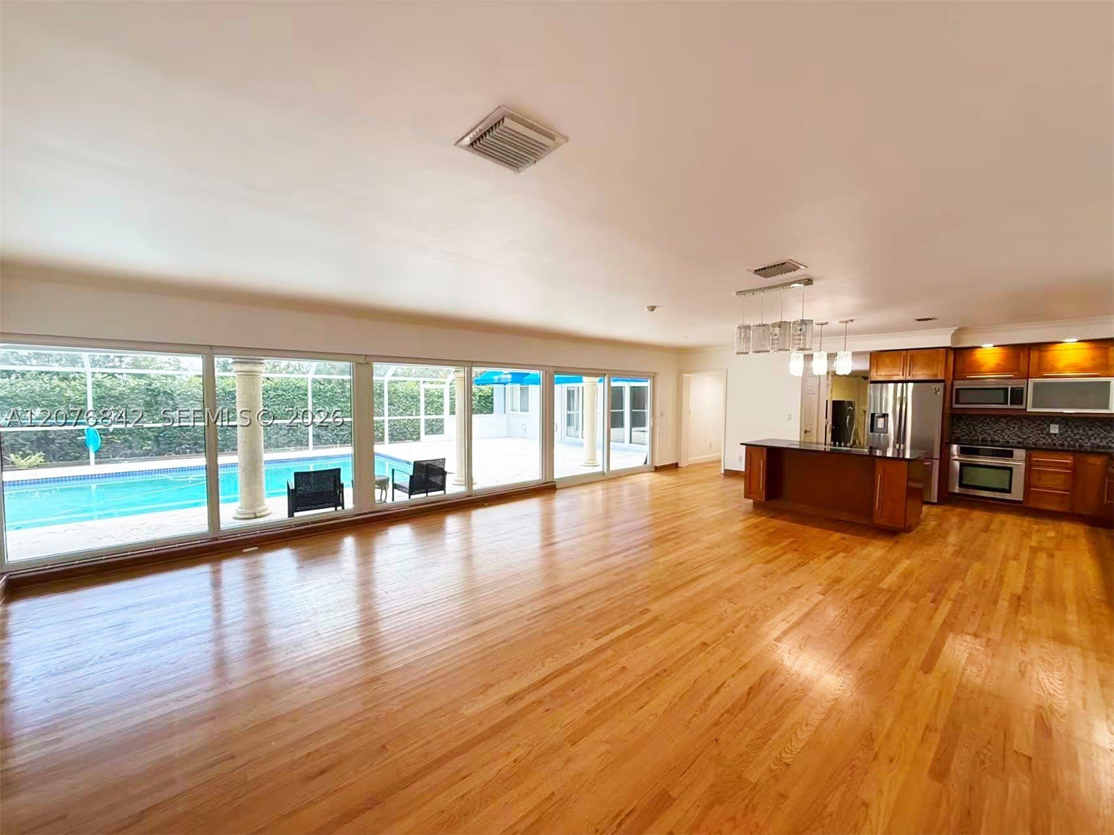1520 Miller Rd – photo 5