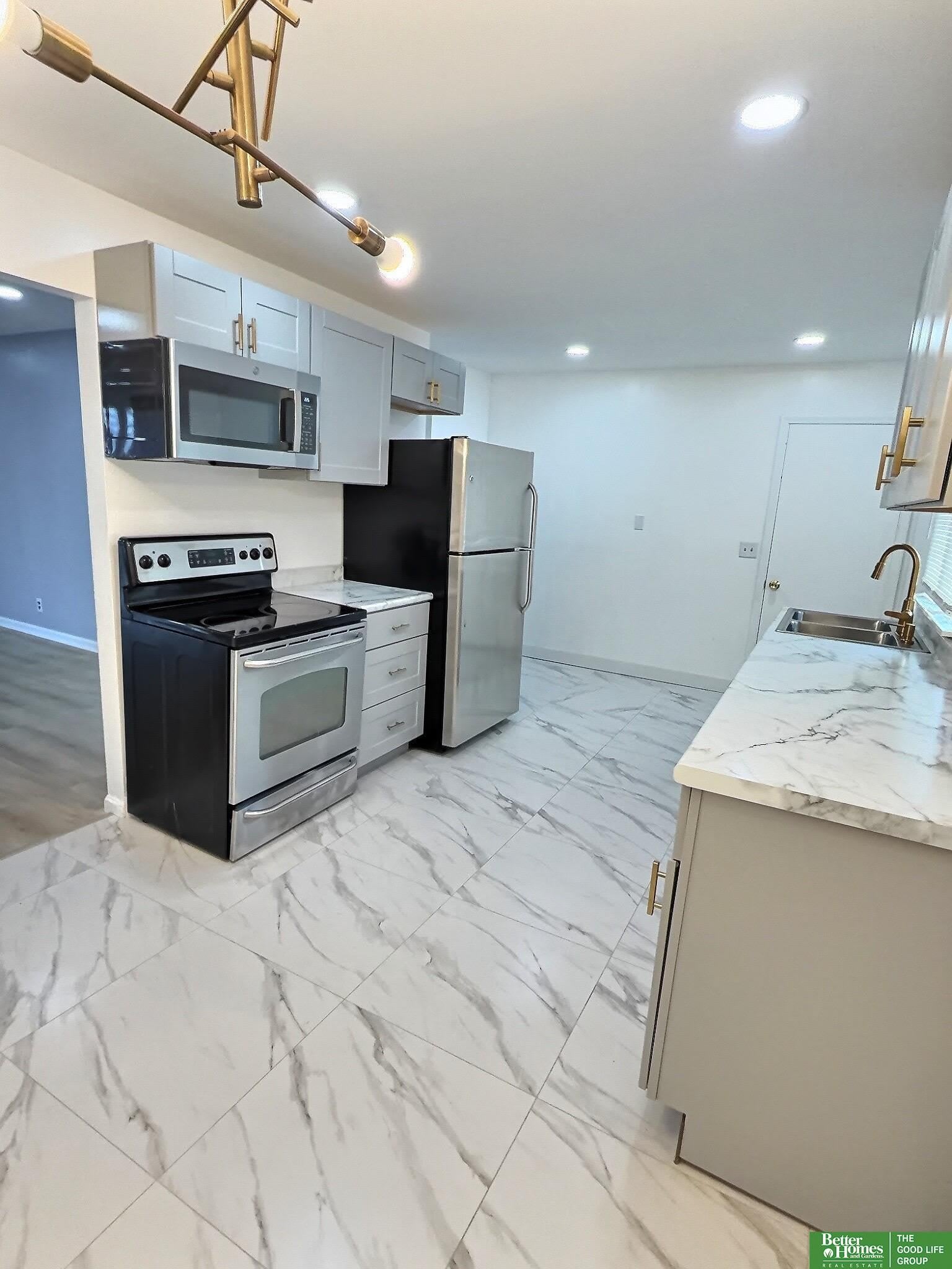5119 Pratt Street – photo 5
