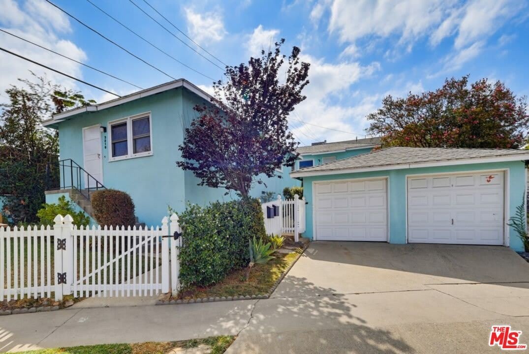 3210 Edward Ave – photo 2