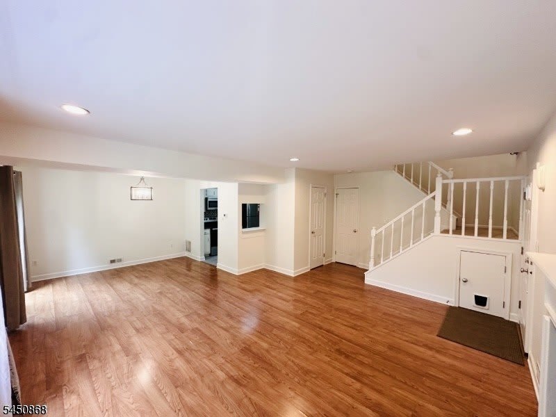 111 Almond Dr – photo 5