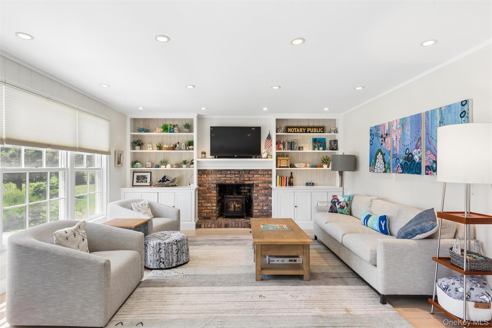 570 Hippodrome Drive – photo 3