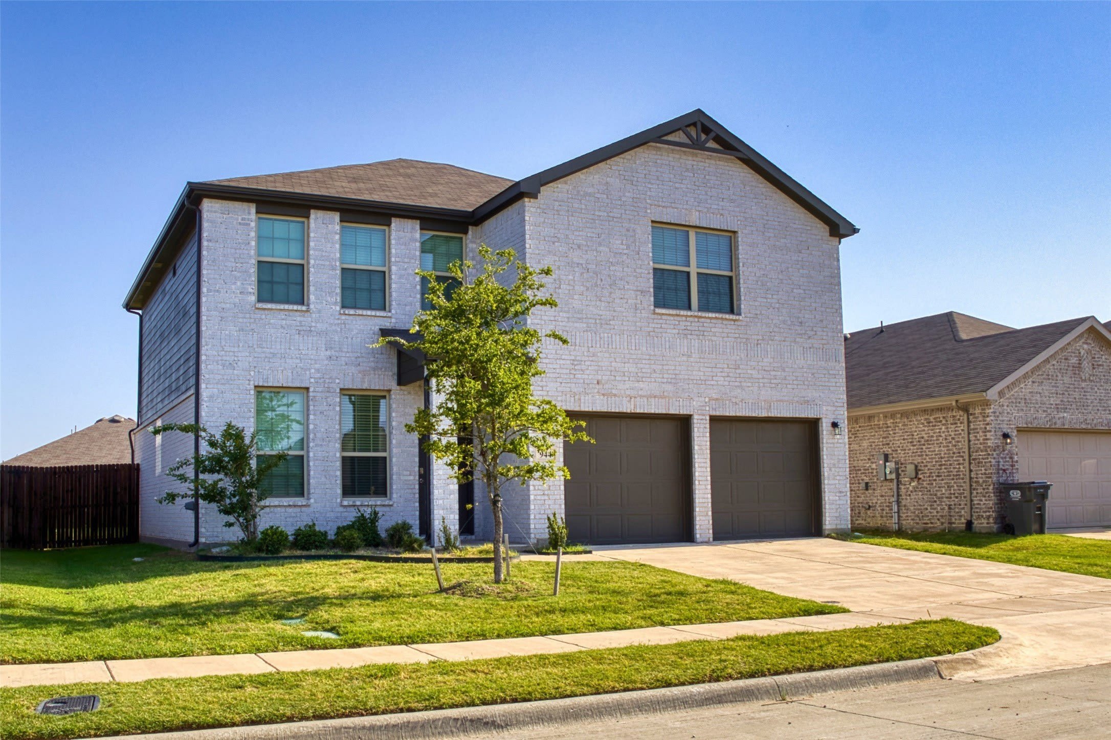 944 Ravenwood Lane – photo 2