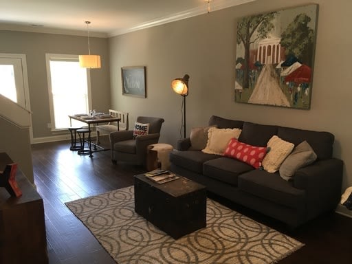 West End – photo 3