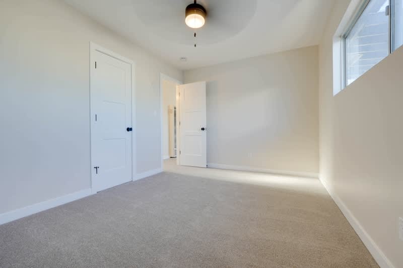 4358 38Th Street – photo 5