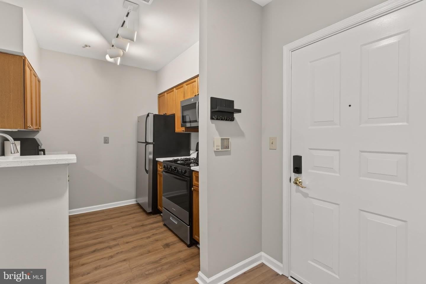 12919 ALTON SQ #220 – photo 3