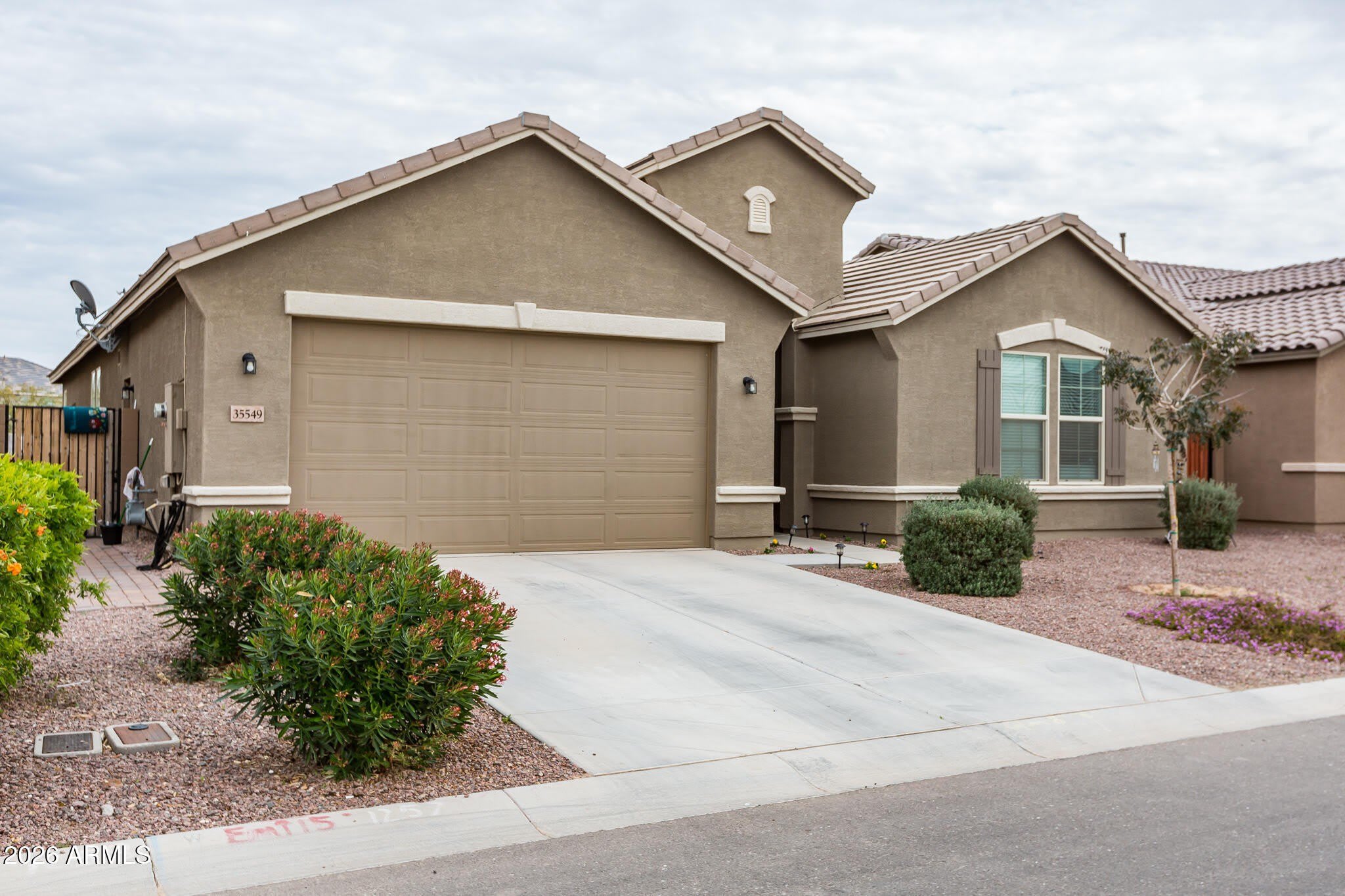 35549 N BANDOLIER Drive – photo 2