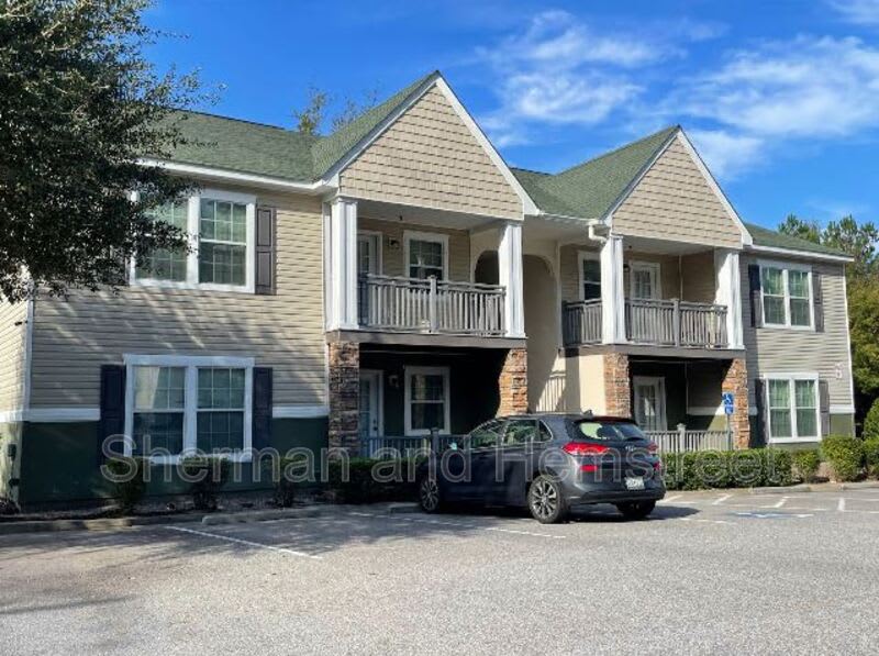 3101 London Court, Apt 204 – photo 1