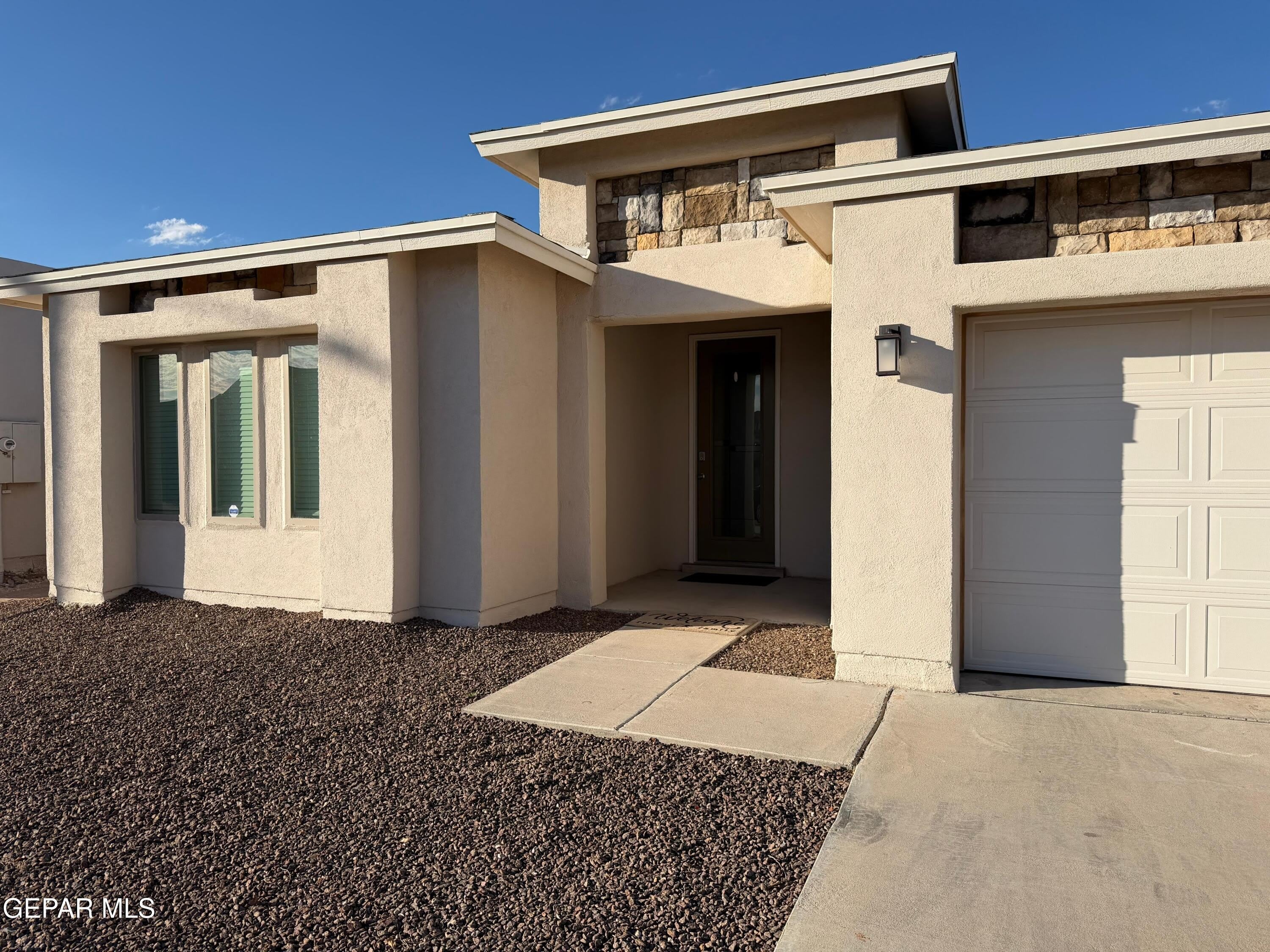14509 Johnny Mata Drive – photo 3