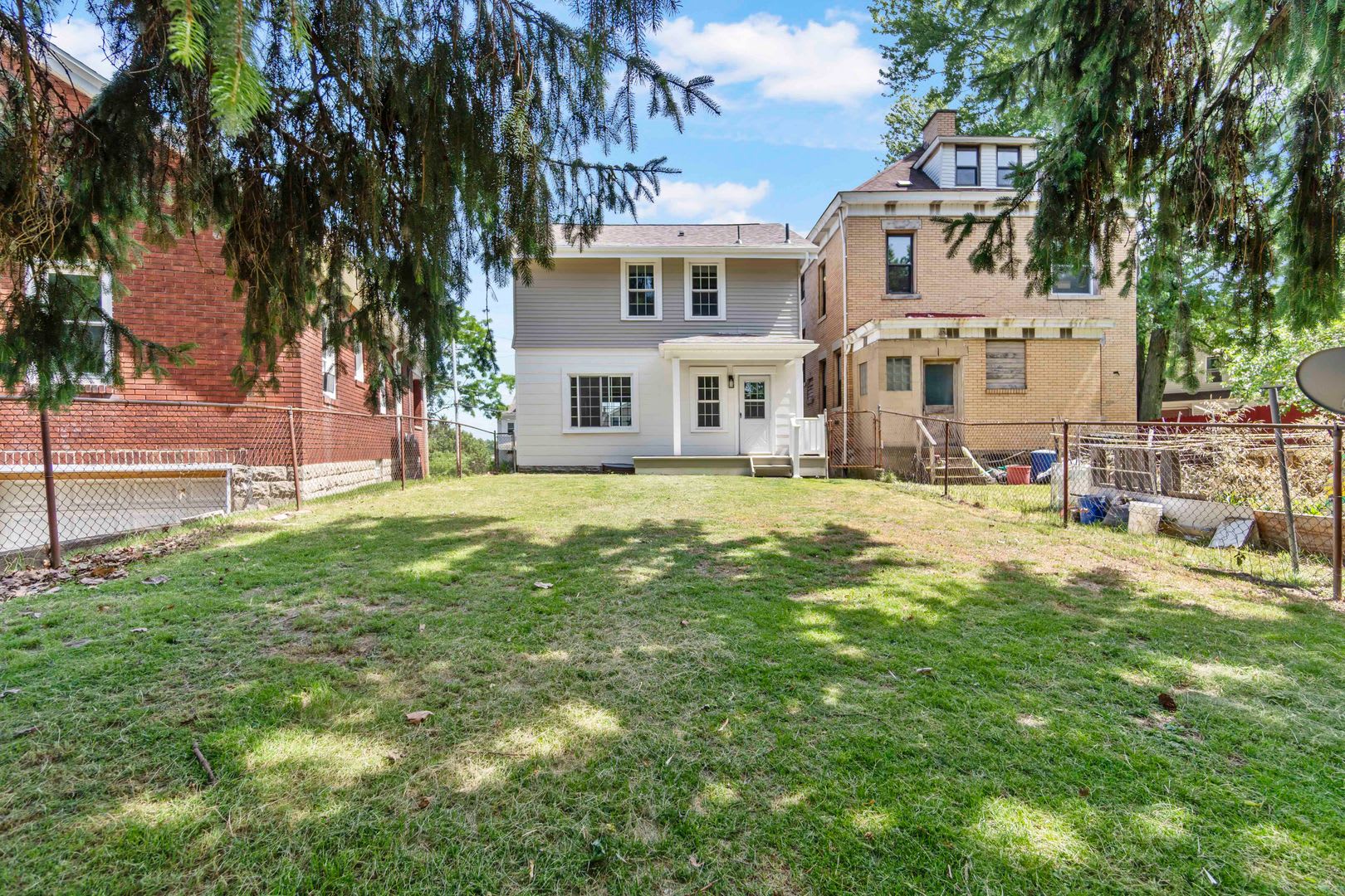 READY FOR MOVE-IN!! Check out this STUNNING 3 bedroom / 2 bath home in Westview! – photo 5