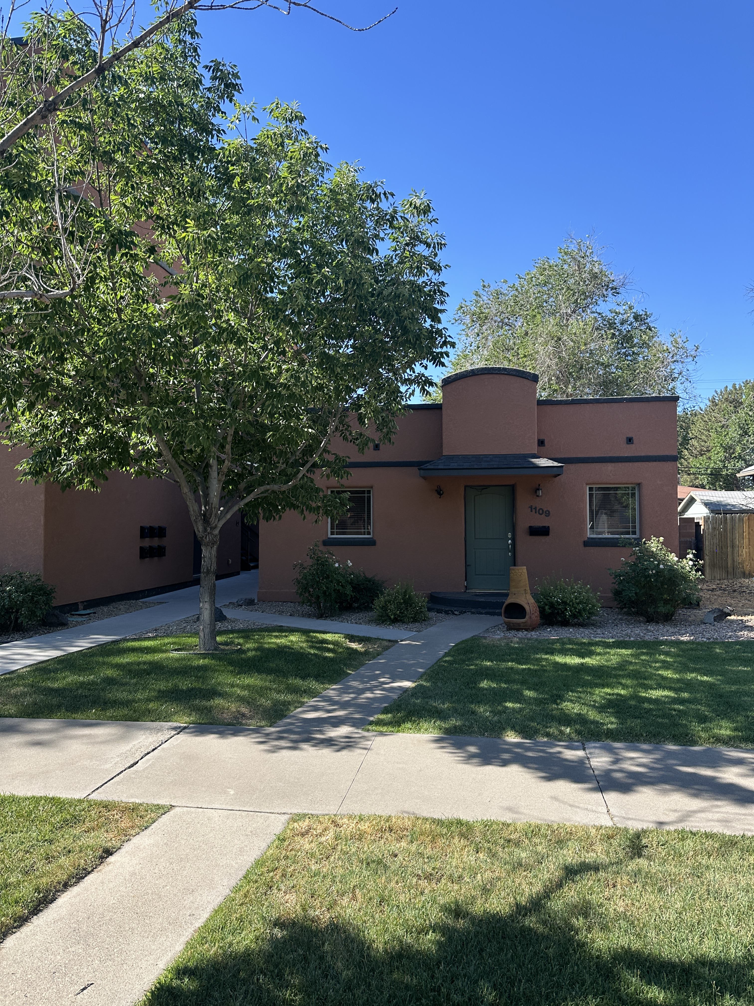 1109 Belford Avenue – photo 1