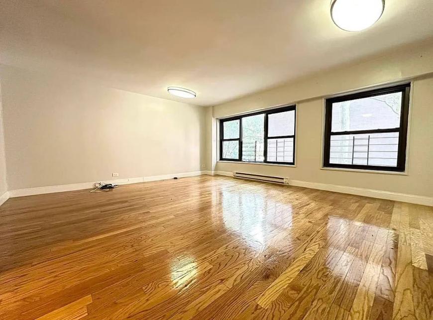 273 West 131st Street – photo 1