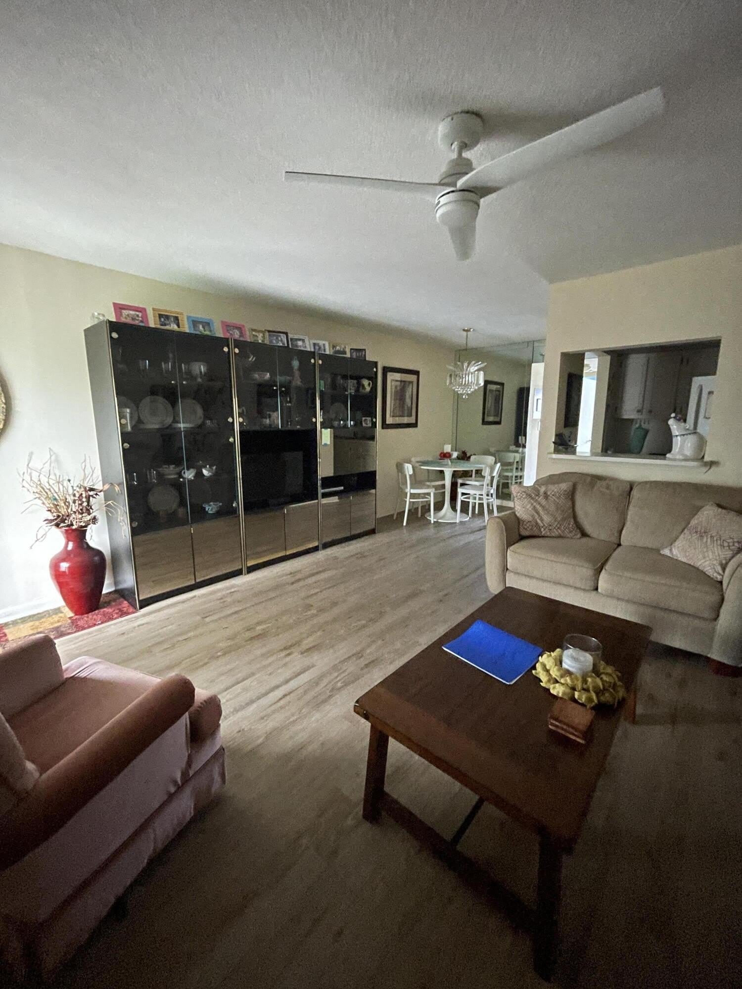 147 Markham G – photo 1