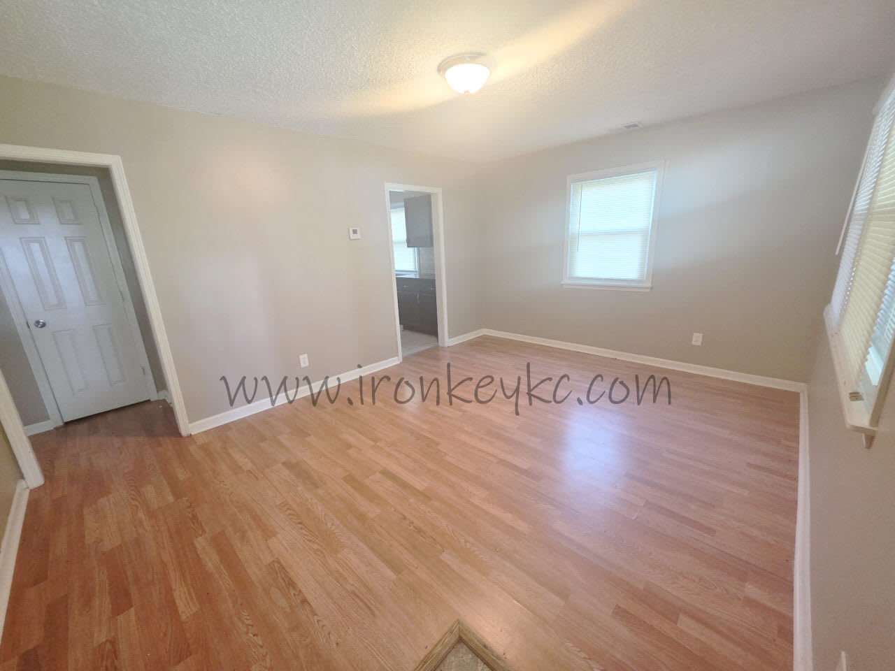 1720 South Hardy Avenue – photo 3
