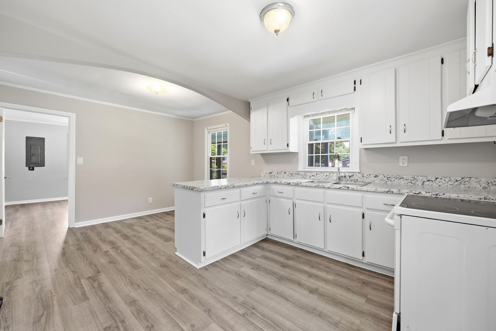 Newly Remodeled Erwin – photo 3