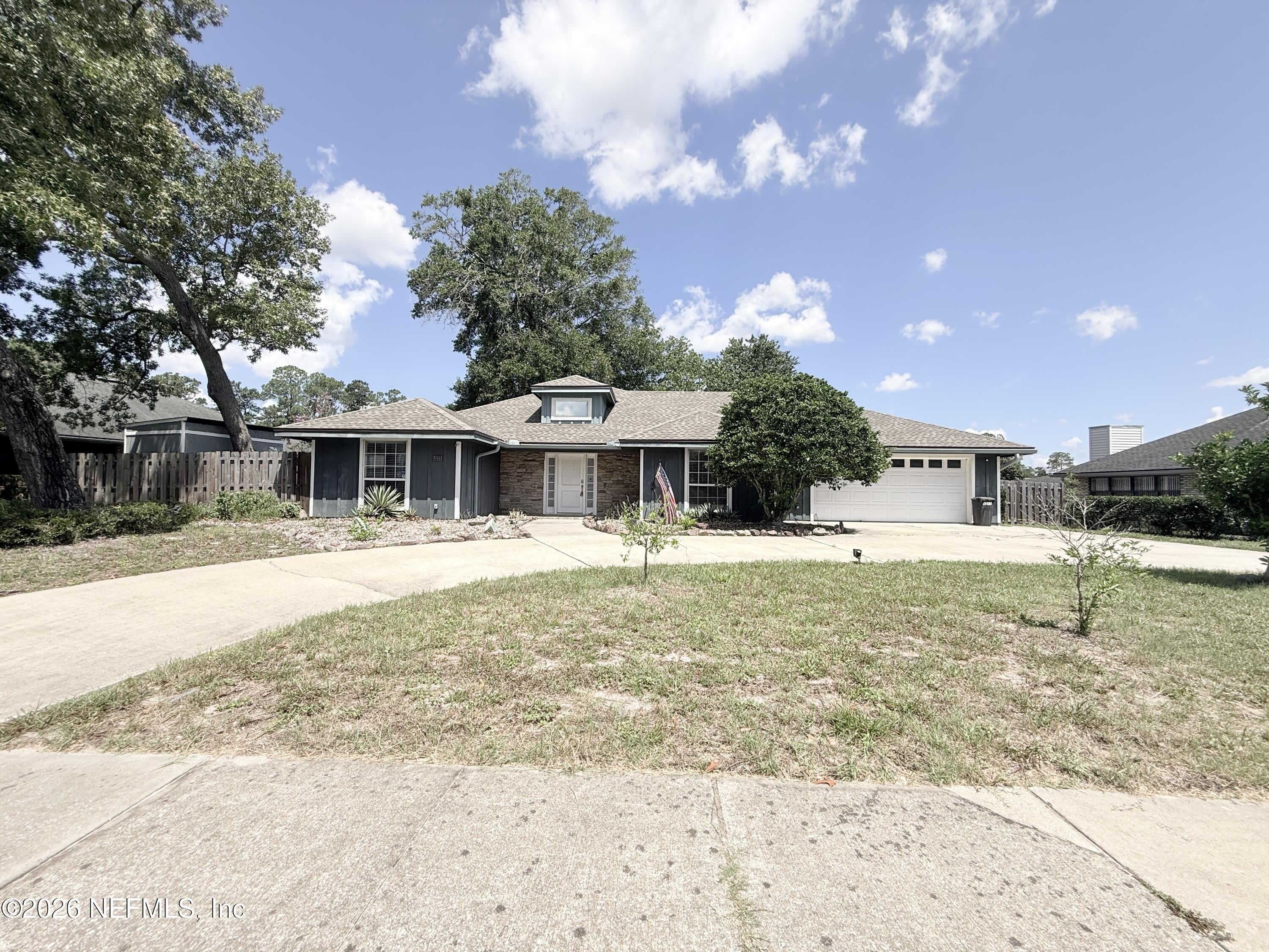 5511 LA MOYA Avenue – photo 1