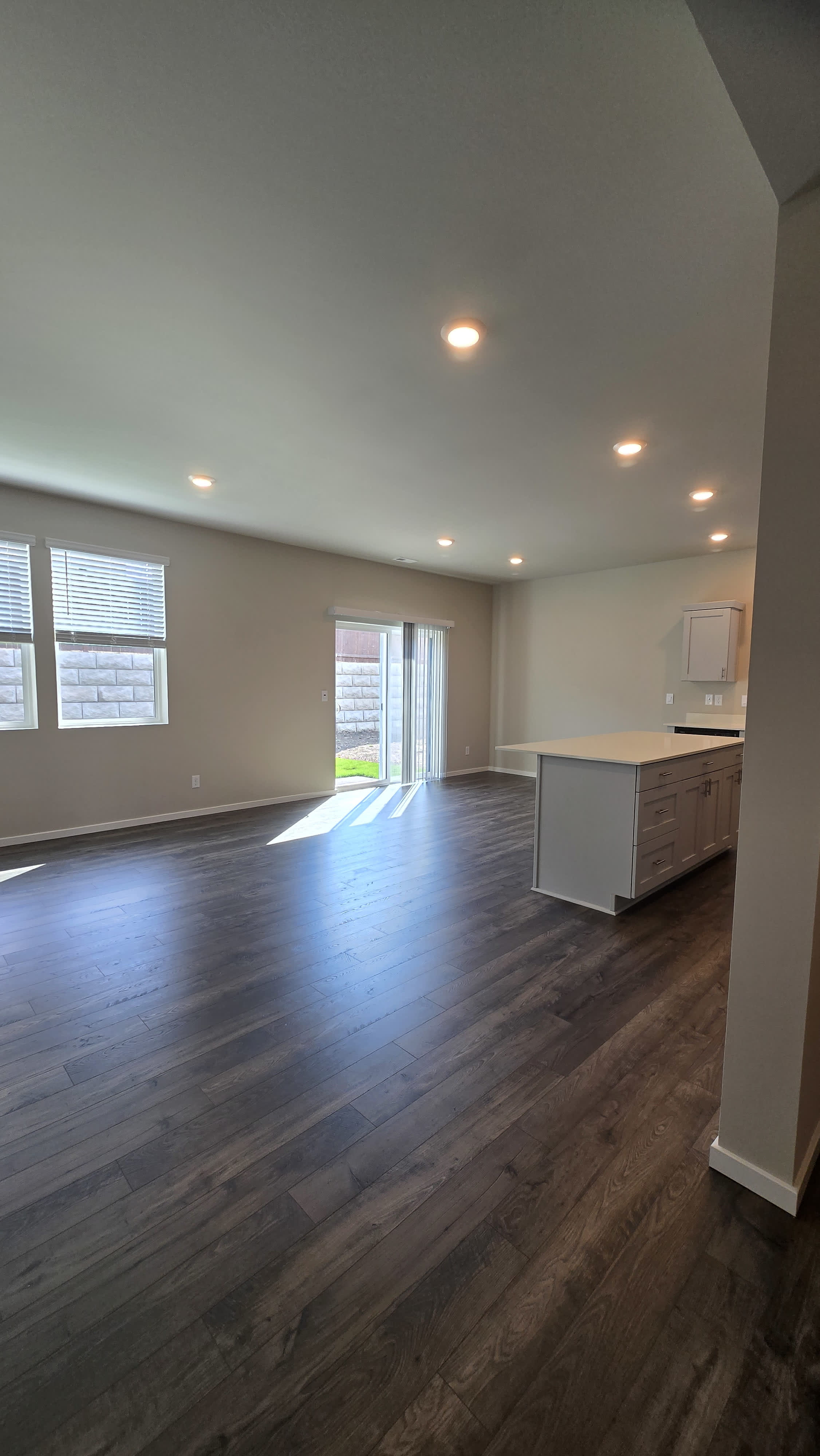 3923 23rd Avenue Northeast – photo 5