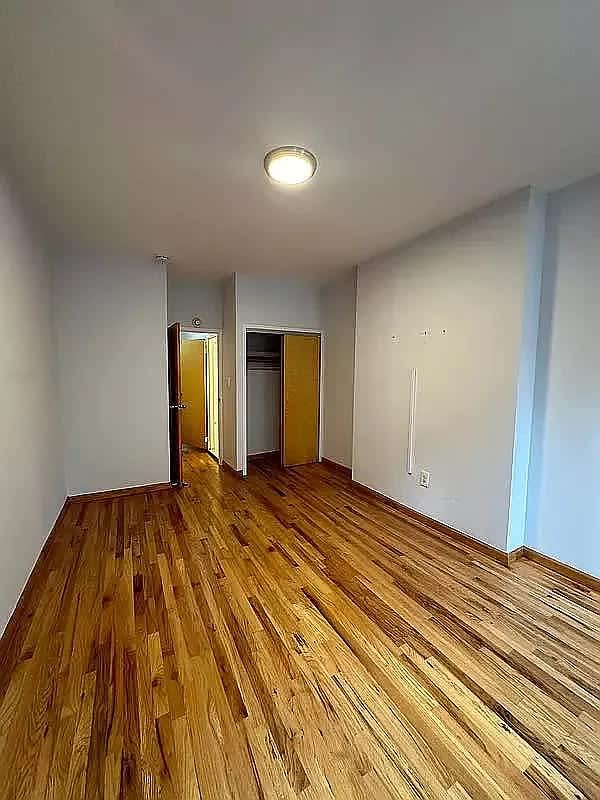 364 West 45th – photo 4