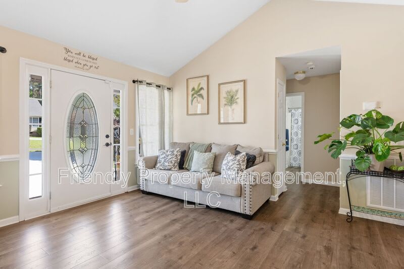 1608 Rogers Pointe Ln – photo 4