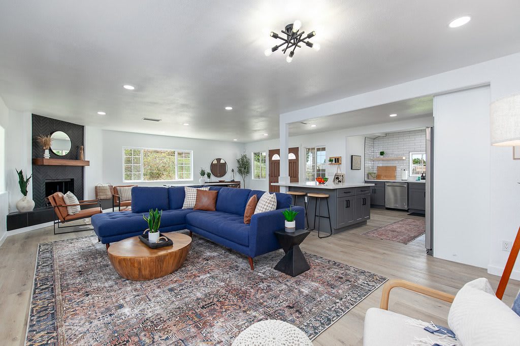 5609 Cervantes Ave – photo 1