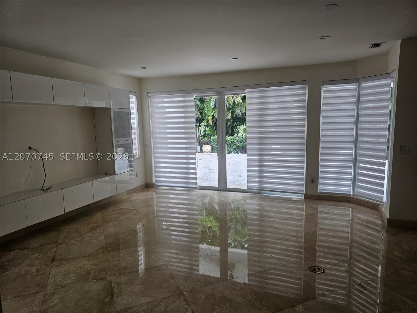 4501 Nw 93Rd Doral Ct – photo 5