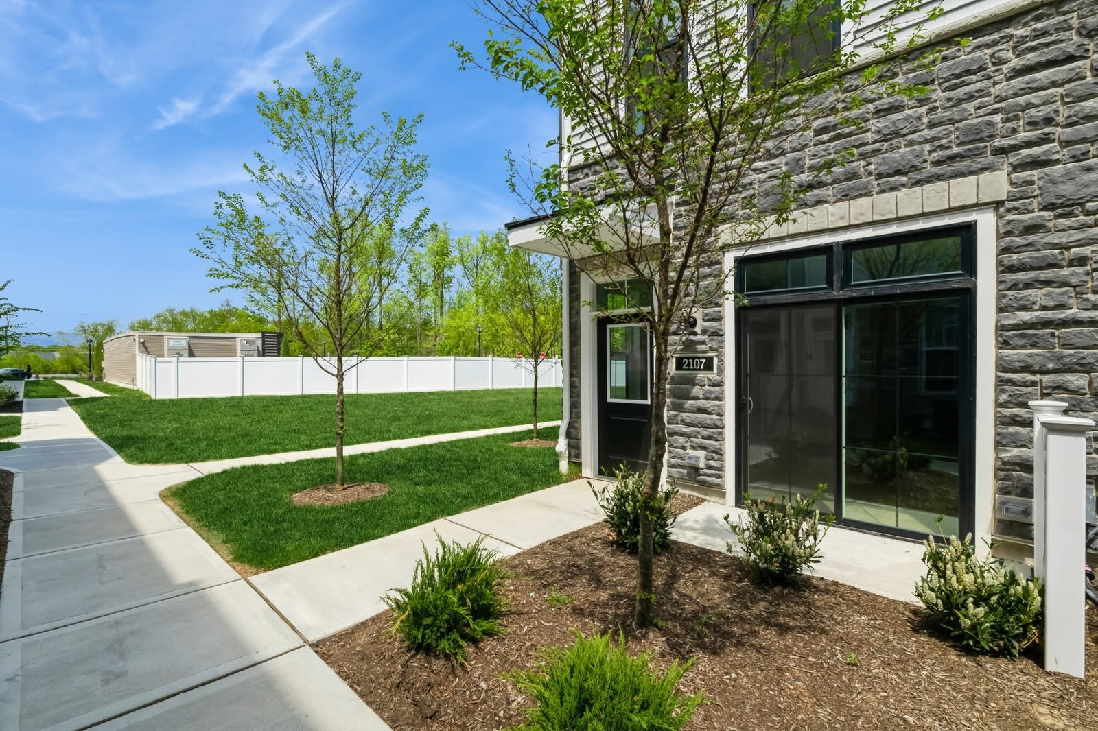 2107 Donatello Dr – photo 4
