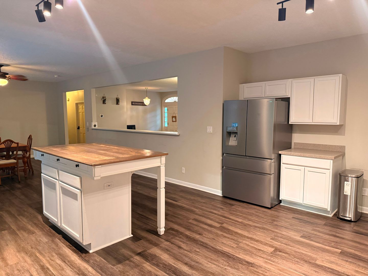 Southern Charm & Spacious Living Near Base! – photo 5