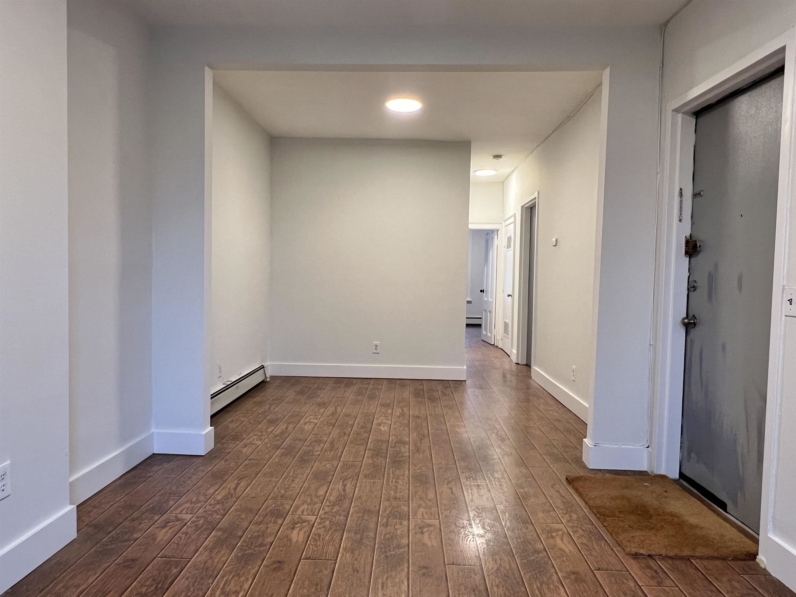 183 MONTGOMERY ST – photo 2