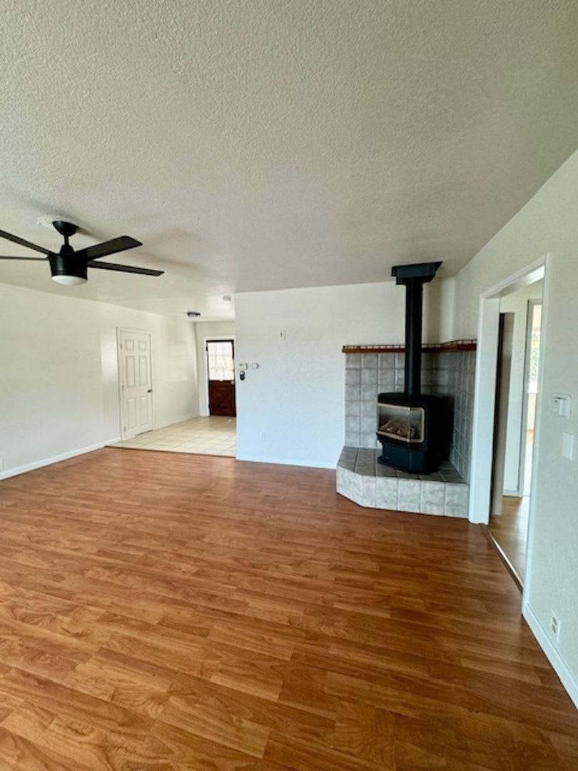 Charming 3BR House in Freedom – photo 3