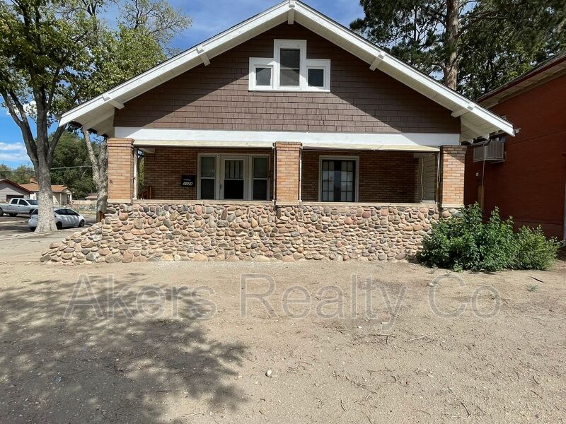 1124 Lake Ave – photo 1
