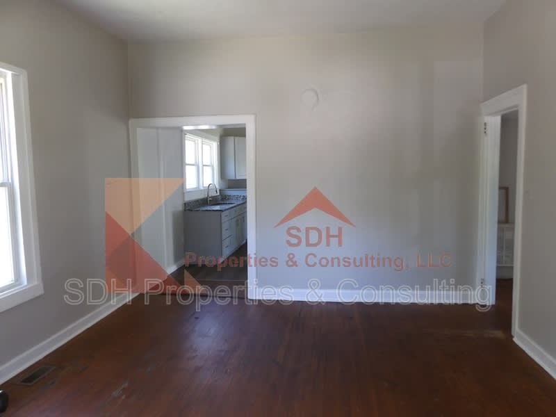 116 Aikman Avenue – photo 3